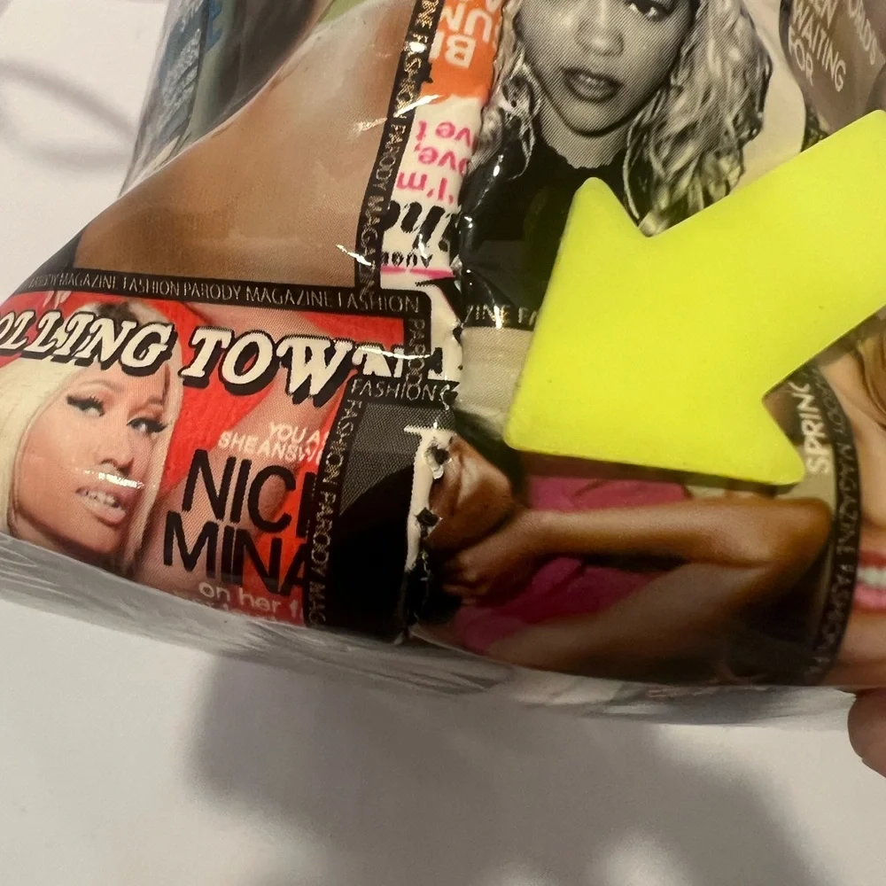 Multicolor Magazine Cover Print Tote - Picture 8 of 14